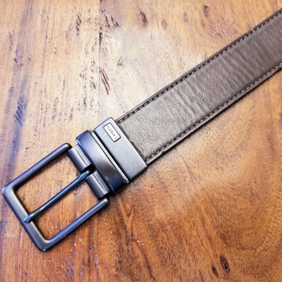 levis mens leather belts